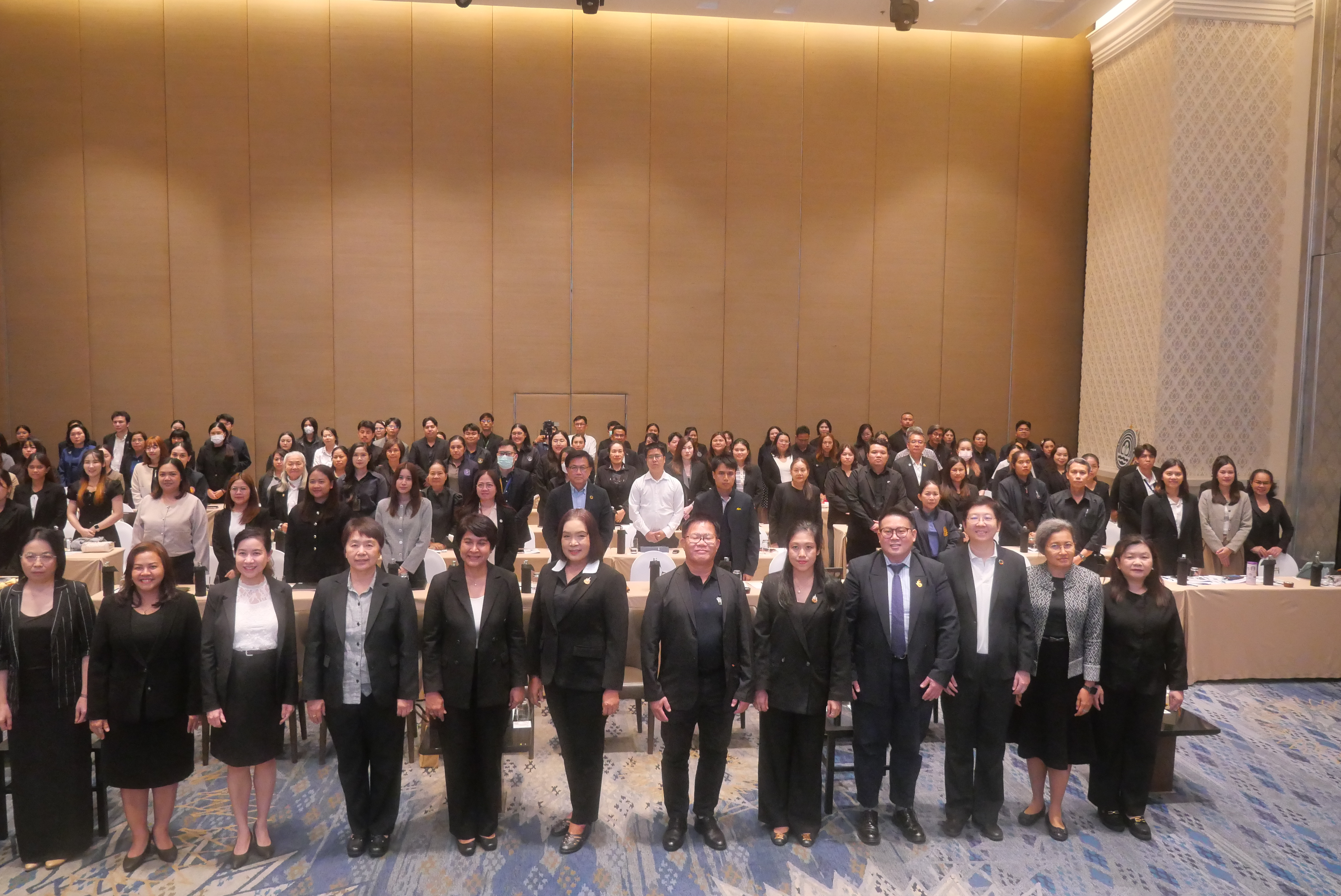 title - ส.ป.ก. ร่วมเป็นเกียรติในพิธีเปิดงานประชุมเผยแพร่ (Press Conference) เพื่อนำเสนอรายงานและการประเมินผลการดำเนินงานเสริมพลังความร่วมมือด้านการเปลี่ยนแปลงสภาพภูมิอากาศของประเทศไทย 